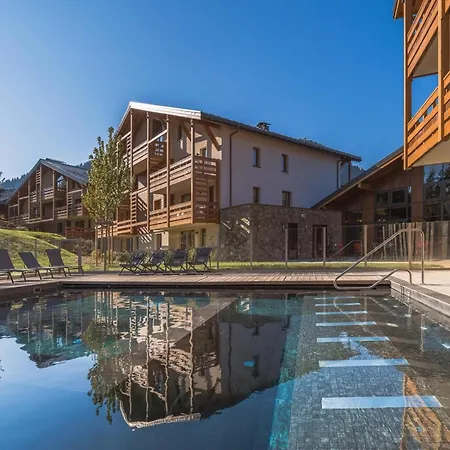 In With Stunning Mountain Views Apartment *