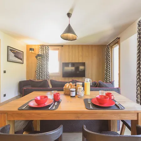 Apartment In With Stunning Mountain Views Megeve