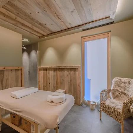In With Stunning Mountain Views * Megeve