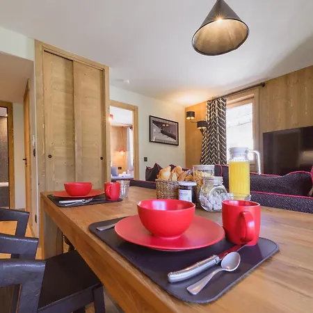 In With Stunning Mountain Views * Megeve