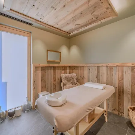 In With Stunning Mountain Views * Megeve